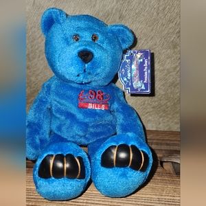 Limited treasures bear Flutie #7 Bills